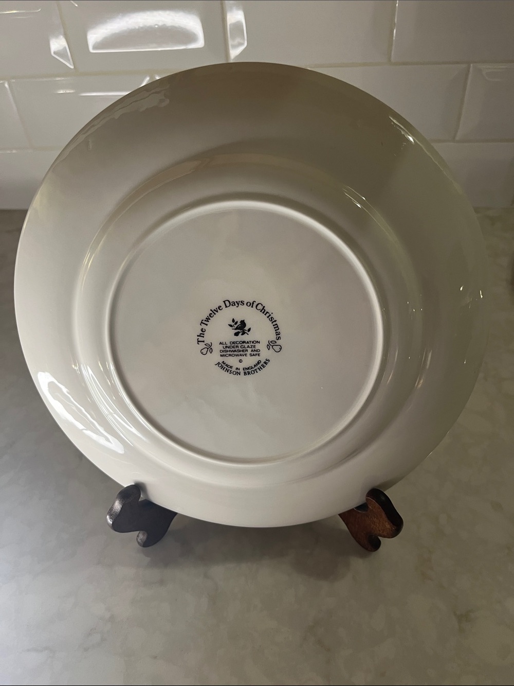 Johnson Brothers Dinner Plate 10.25” 12 Days of Christmas Partridge Pear Tree - Picture 2 of 6